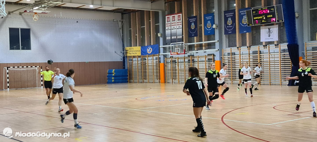 Iskra AMW GDYNIA- Uniwersytet Gdański - 31:40