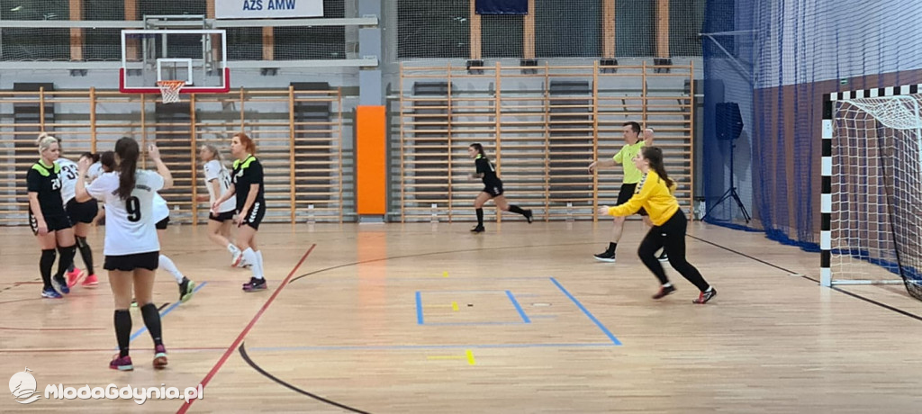 Iskra AMW GDYNIA- Uniwersytet Gdański - 31:40