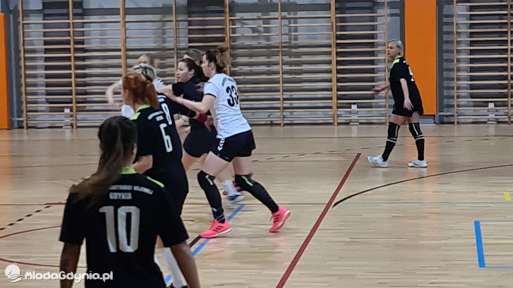 Iskra AMW GDYNIA- Uniwersytet Gdański - 31:40