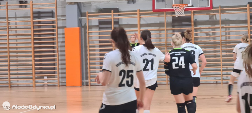 Iskra AMW GDYNIA- Uniwersytet Gdański - 31:40