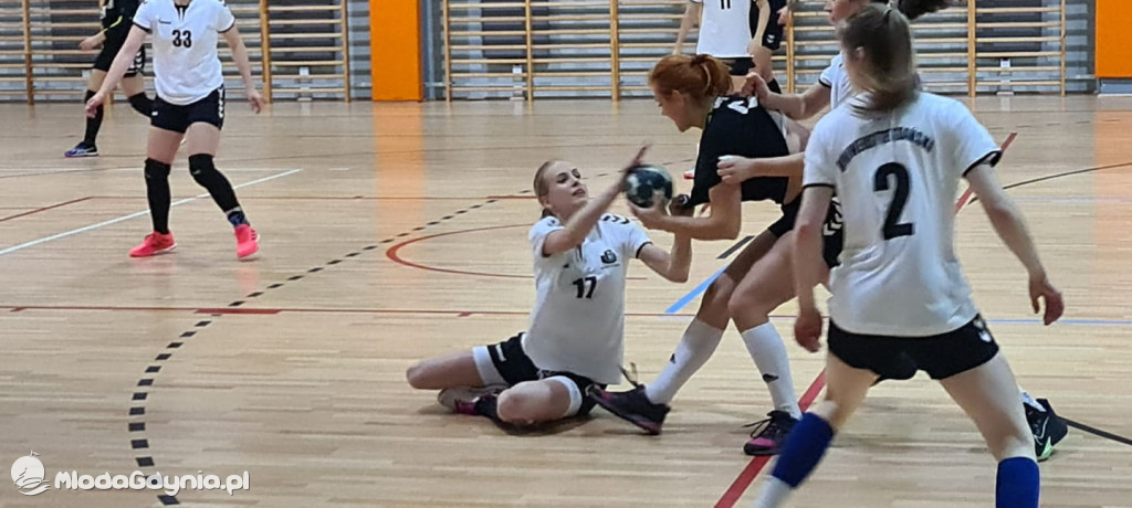 Iskra AMW GDYNIA- Uniwersytet Gdański - 31:40
