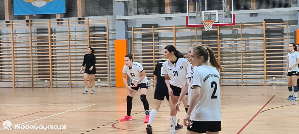 Iskra AMW GDYNIA- Uniwersytet Gdański - 31:40