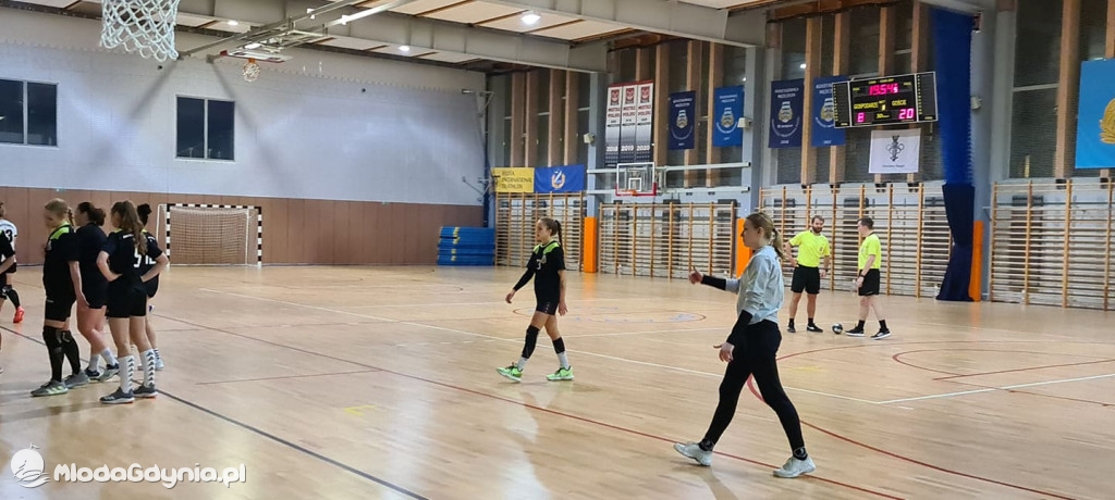 Iskra AMW GDYNIA- Uniwersytet Gdański - 31:40