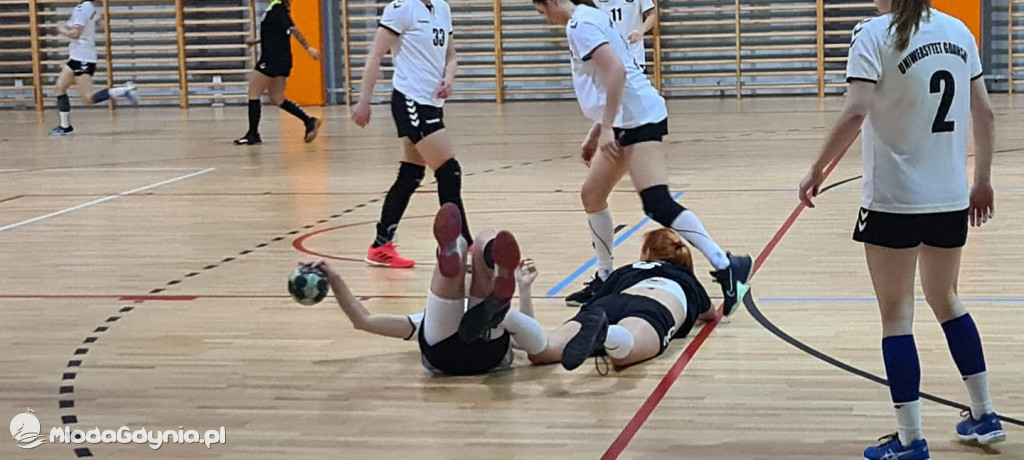 Iskra AMW GDYNIA- Uniwersytet Gdański - 31:40