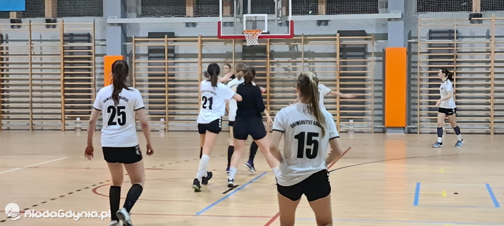 Iskra AMW GDYNIA- Uniwersytet Gdański - 31:40