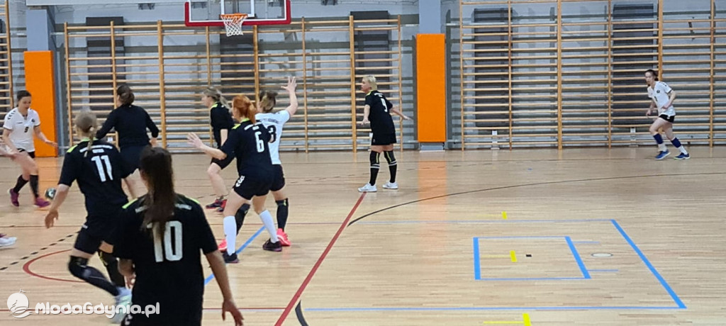 Iskra AMW GDYNIA- Uniwersytet Gdański - 31:40