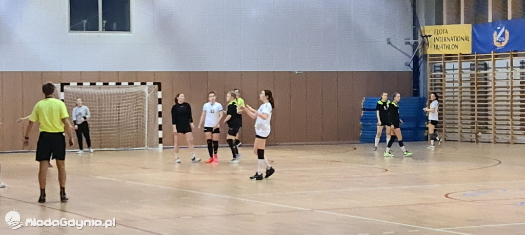 Iskra AMW GDYNIA- Uniwersytet Gdański - 31:40