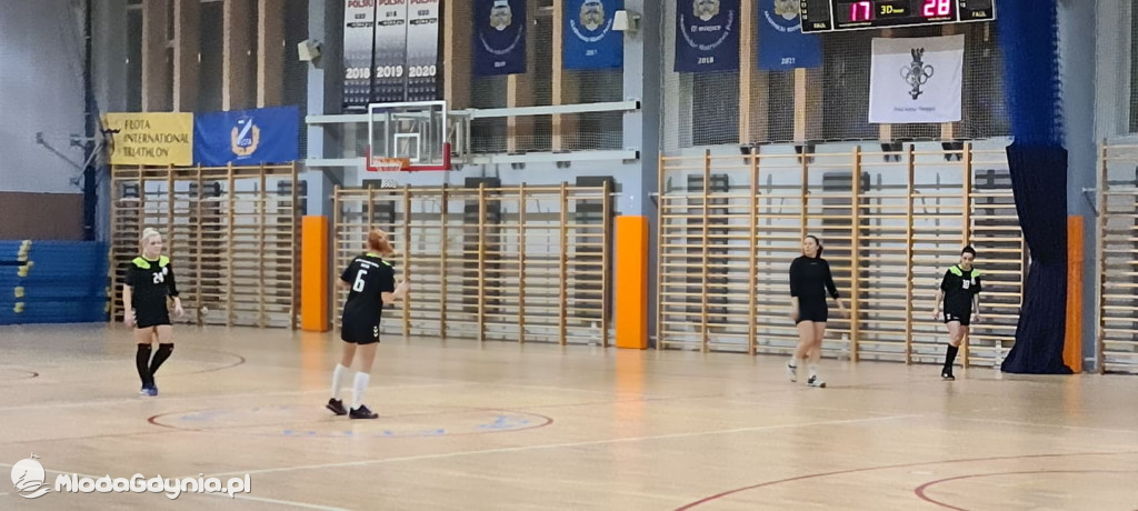Iskra AMW GDYNIA- Uniwersytet Gdański - 31:40