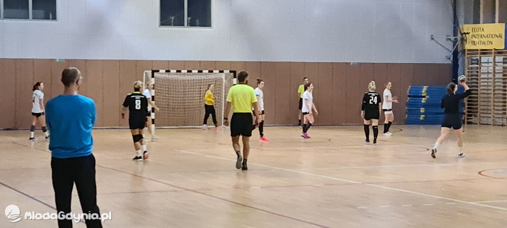 Iskra AMW GDYNIA- Uniwersytet Gdański - 31:40