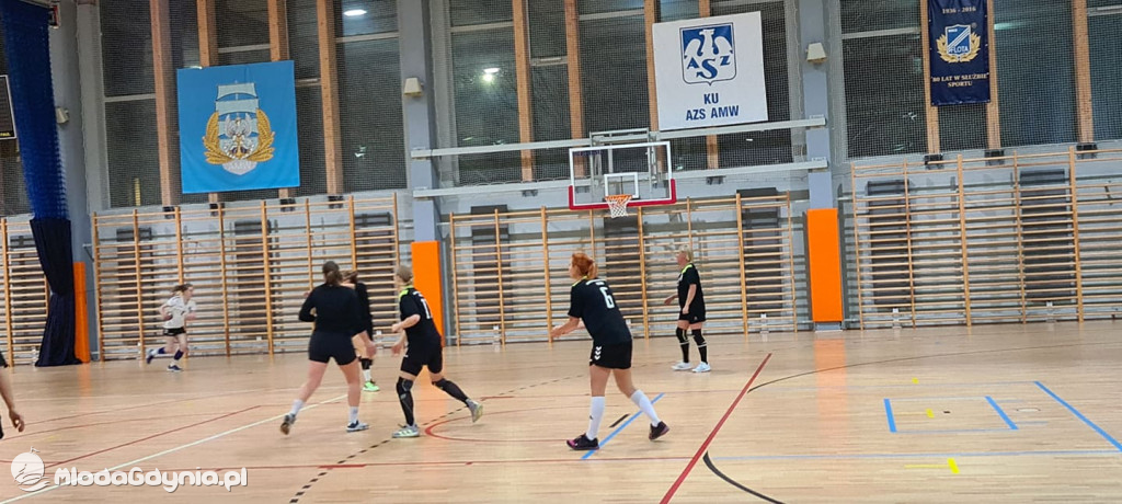 Iskra AMW GDYNIA- Uniwersytet Gdański - 31:40