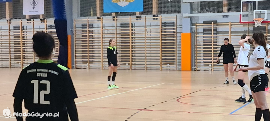 Iskra AMW GDYNIA- Uniwersytet Gdański - 31:40