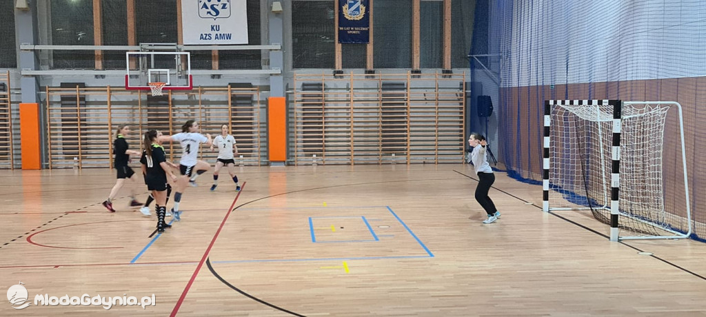 Iskra AMW GDYNIA- Uniwersytet Gdański - 31:40