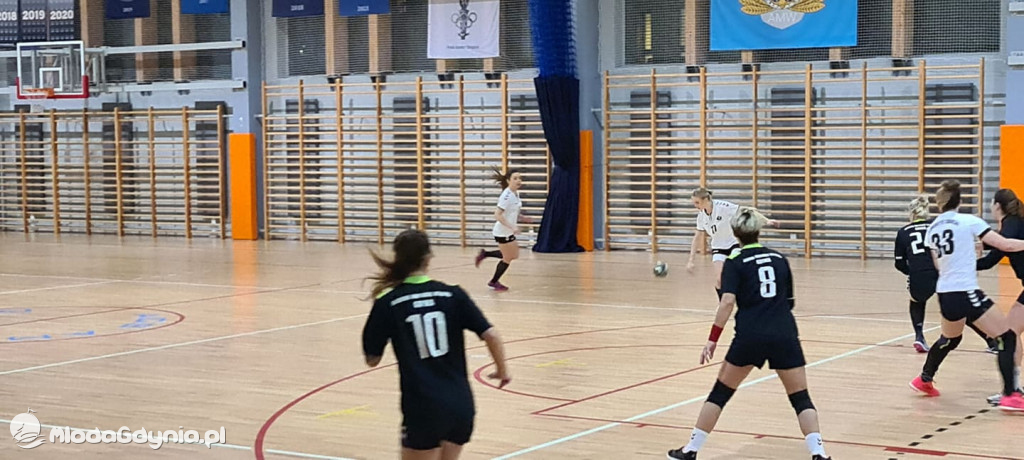Iskra AMW GDYNIA- Uniwersytet Gdański - 31:40