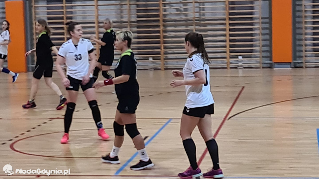 Iskra AMW GDYNIA- Uniwersytet Gdański - 31:40
