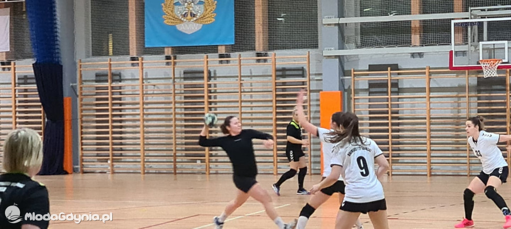 Iskra AMW GDYNIA- Uniwersytet Gdański - 31:40