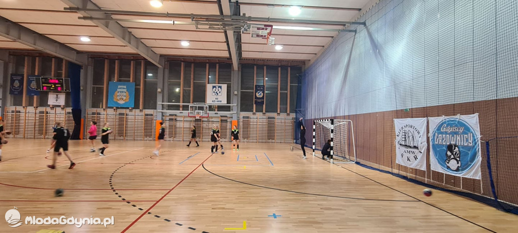Iskra AMW GDYNIA- Uniwersytet Gdański - 31:40