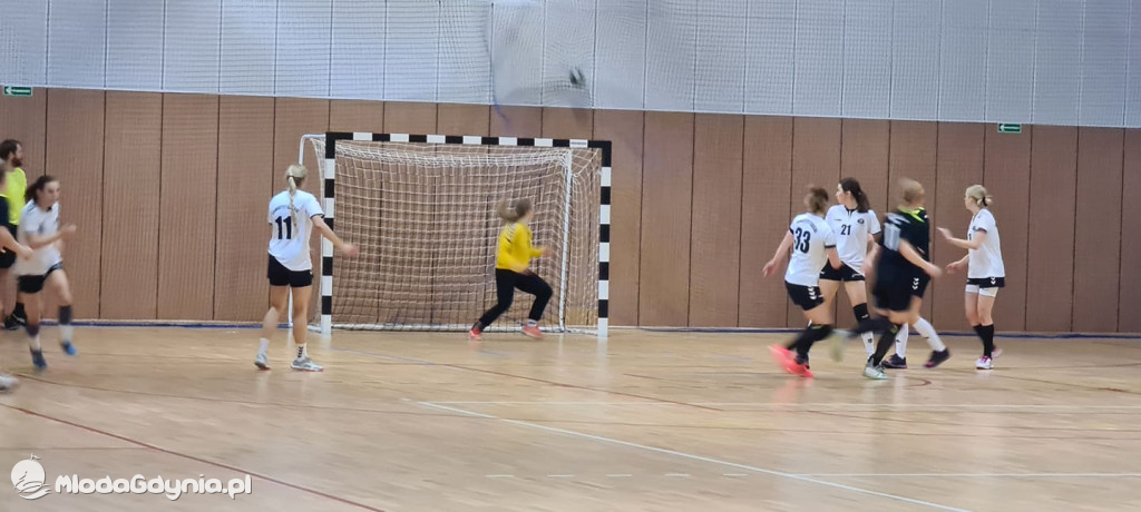 Iskra AMW GDYNIA- Uniwersytet Gdański - 31:40