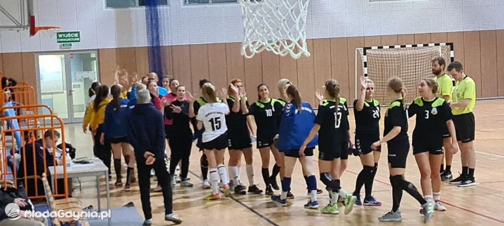 Iskra AMW GDYNIA- Uniwersytet Gdański - 31:40