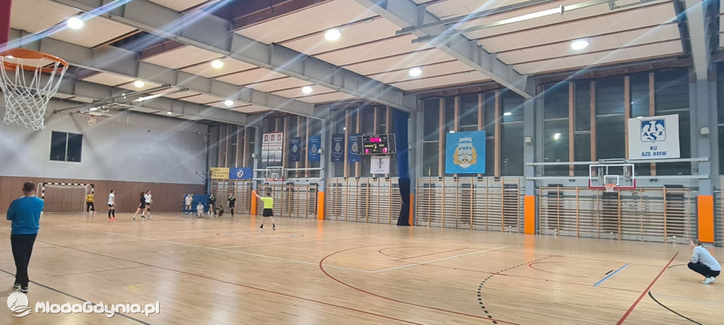 Iskra AMW GDYNIA- Uniwersytet Gdański - 31:40