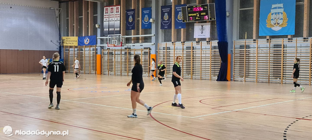 Iskra AMW GDYNIA- Uniwersytet Gdański - 31:40
