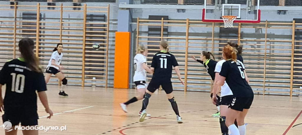 Iskra AMW GDYNIA- Uniwersytet Gdański - 31:40
