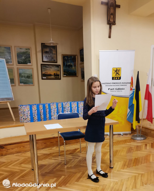 Méster Bëlnégò Czëtaniô - Mistrzowie czytania po kaszubsku spotkali się w Gdyni i Trzepowie