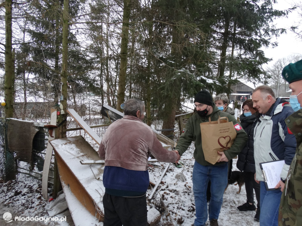 Brygada Inki z paczkami na Święta dla potrzebujących