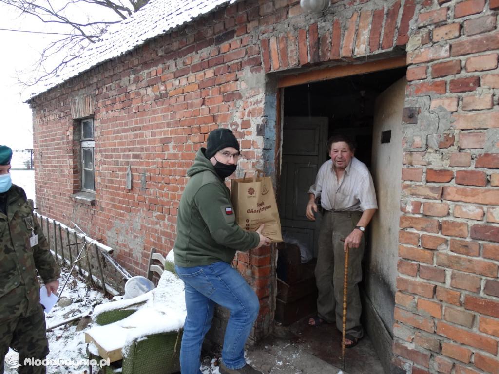 Brygada Inki z paczkami na Święta dla potrzebujących