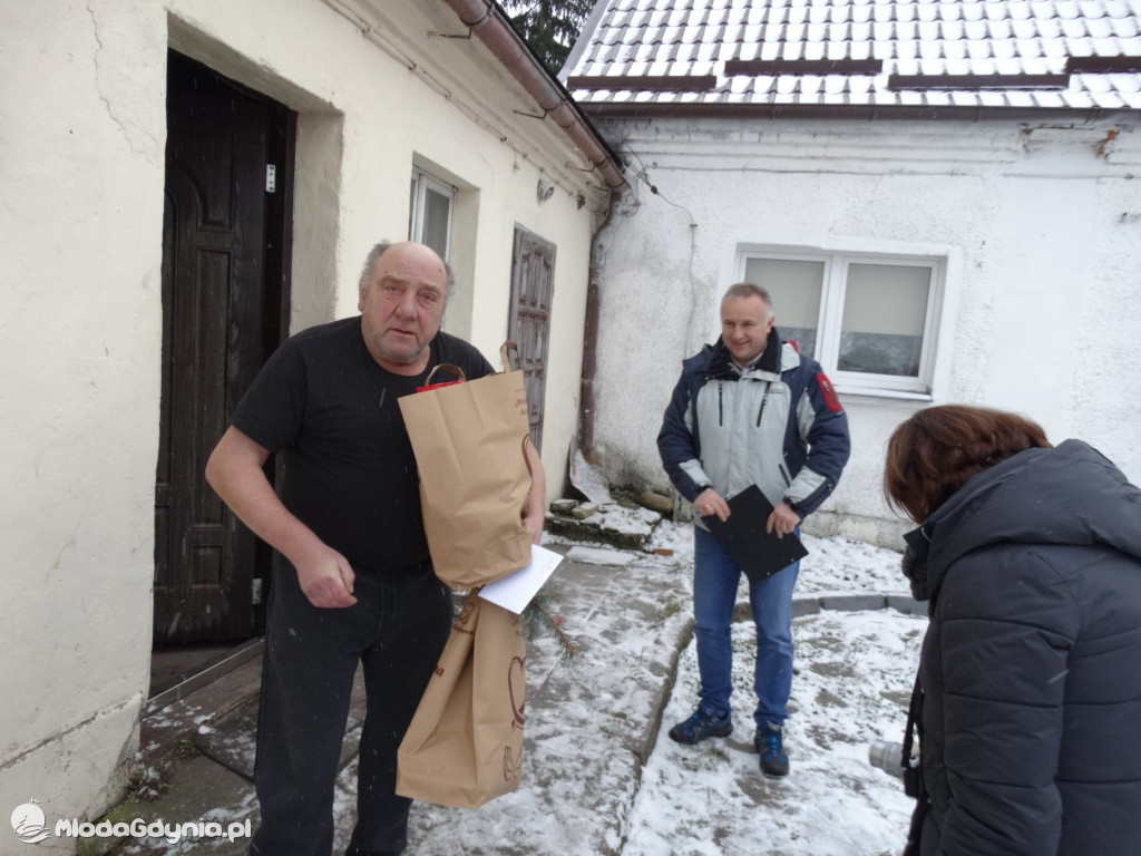 Brygada Inki z paczkami na Święta dla potrzebujących