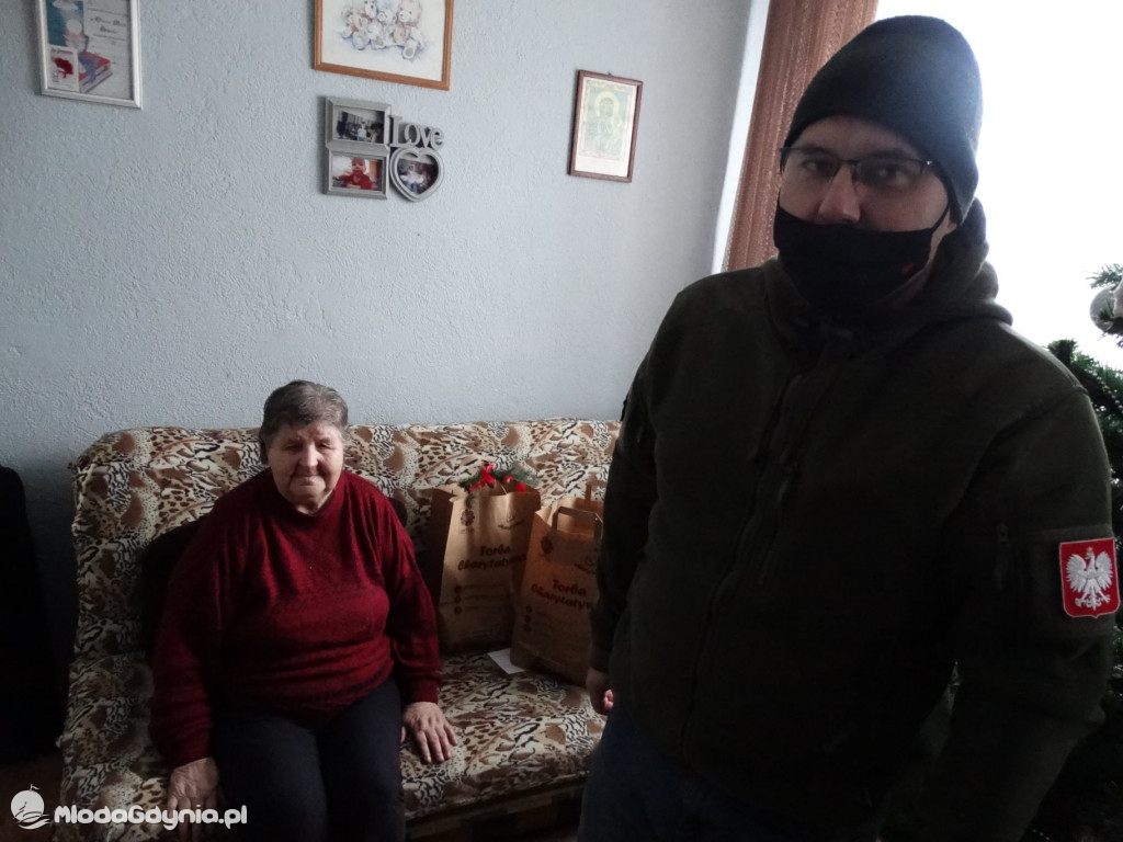 Brygada Inki z paczkami na Święta dla potrzebujących