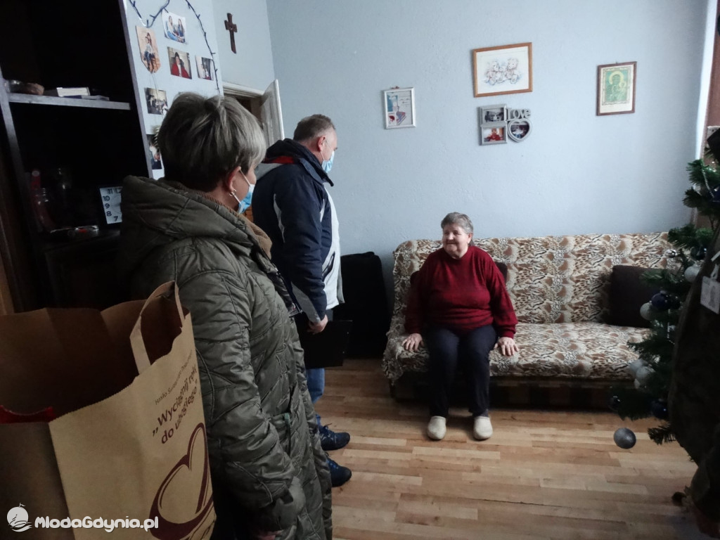 Brygada Inki z paczkami na Święta dla potrzebujących