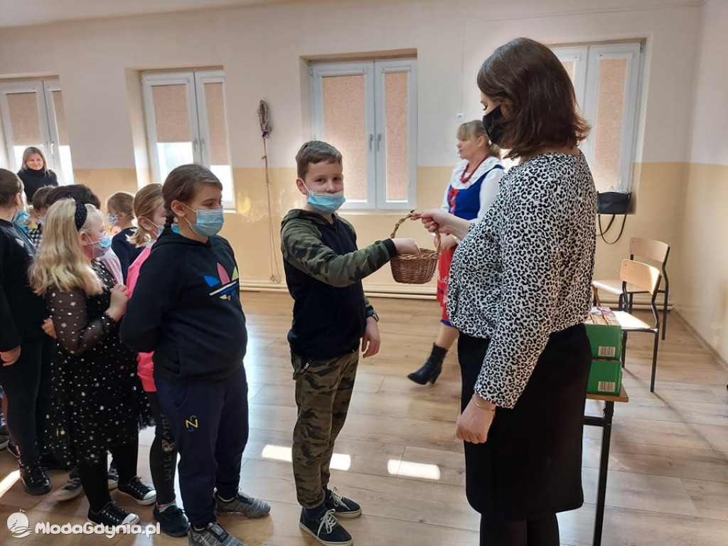 Fundacji pomocy za jeden  uśmiech  - projekt z PROO