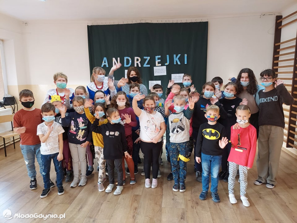 Fundacji pomocy za jeden  uśmiech  - projekt z PROO