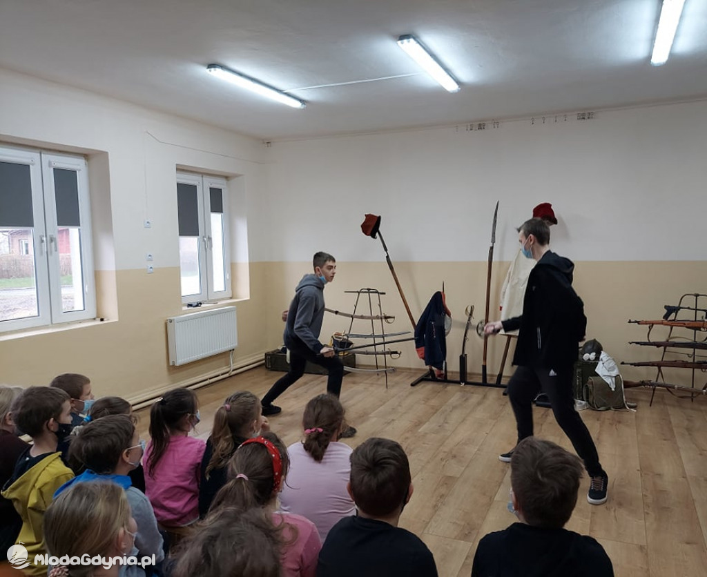 Fundacji pomocy za jeden  uśmiech  - projekt z PROO