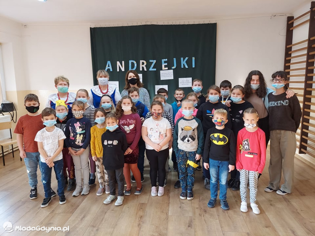 Fundacji pomocy za jeden  uśmiech  - projekt z PROO