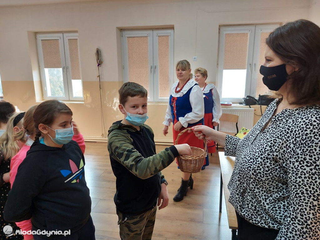 Fundacji pomocy za jeden  uśmiech  - projekt z PROO