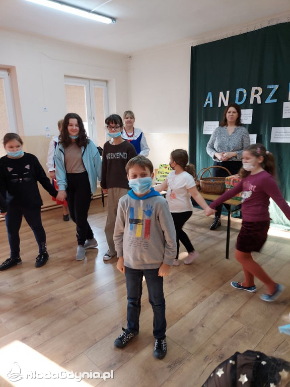 Fundacji pomocy za jeden  uśmiech  - projekt z PROO