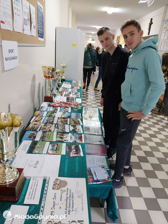 Fundacji pomocy za jeden  uśmiech  - projekt z PROO
