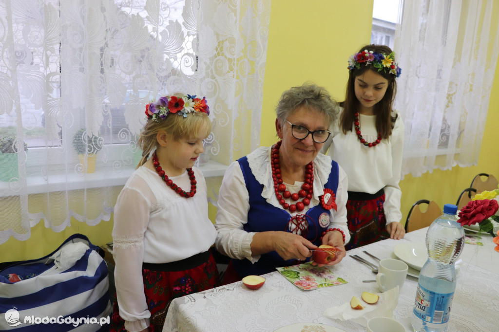 Fundacji pomocy za jeden  uśmiech  - projekt z PROO