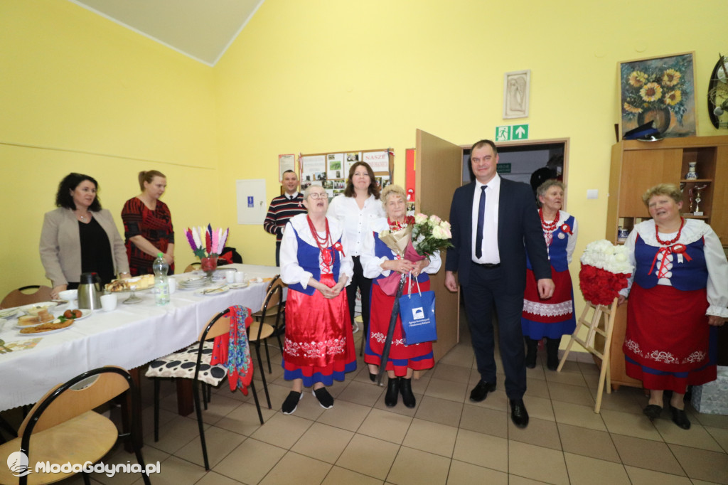 Fundacji pomocy za jeden  uśmiech  - projekt z PROO