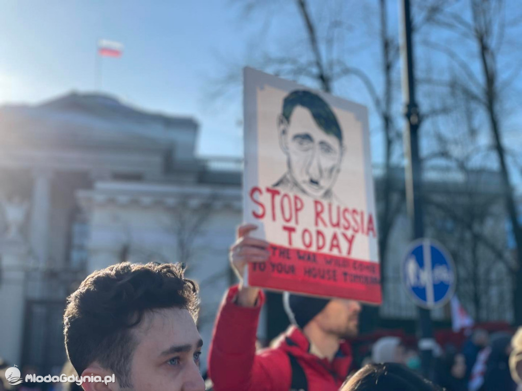 Protest przed Ambasadą Rosji w Warszawie