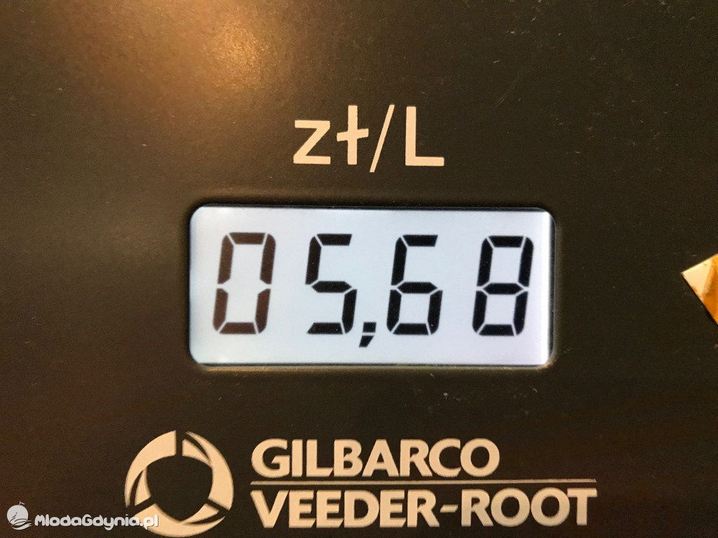 Kolejki na stacjach paliw w Gdyni