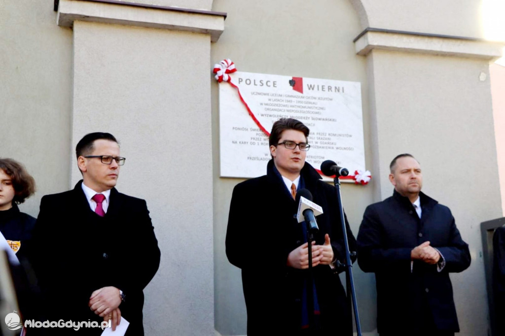 Prezes IPN dr Karol Nawrocki odsłonił tablicę u Jezuitów
