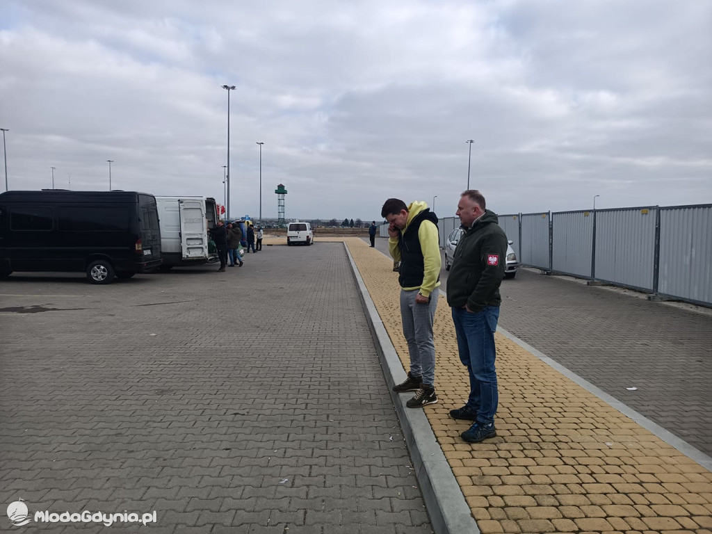 Brygada Inki pojechała po uchodźców i zawiozła dary