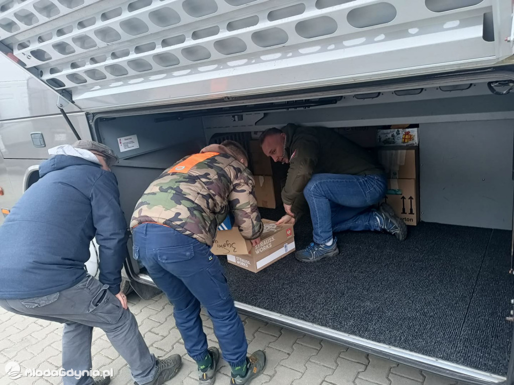Brygada Inki pojechała po uchodźców i zawiozła dary
