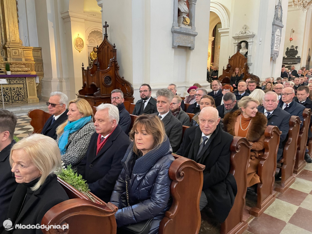 Uroczystości smoleńskie w Warszawie z udziałem Małgorzaty Zwiercan - Koemdanta Głównego OHP10.04.2022