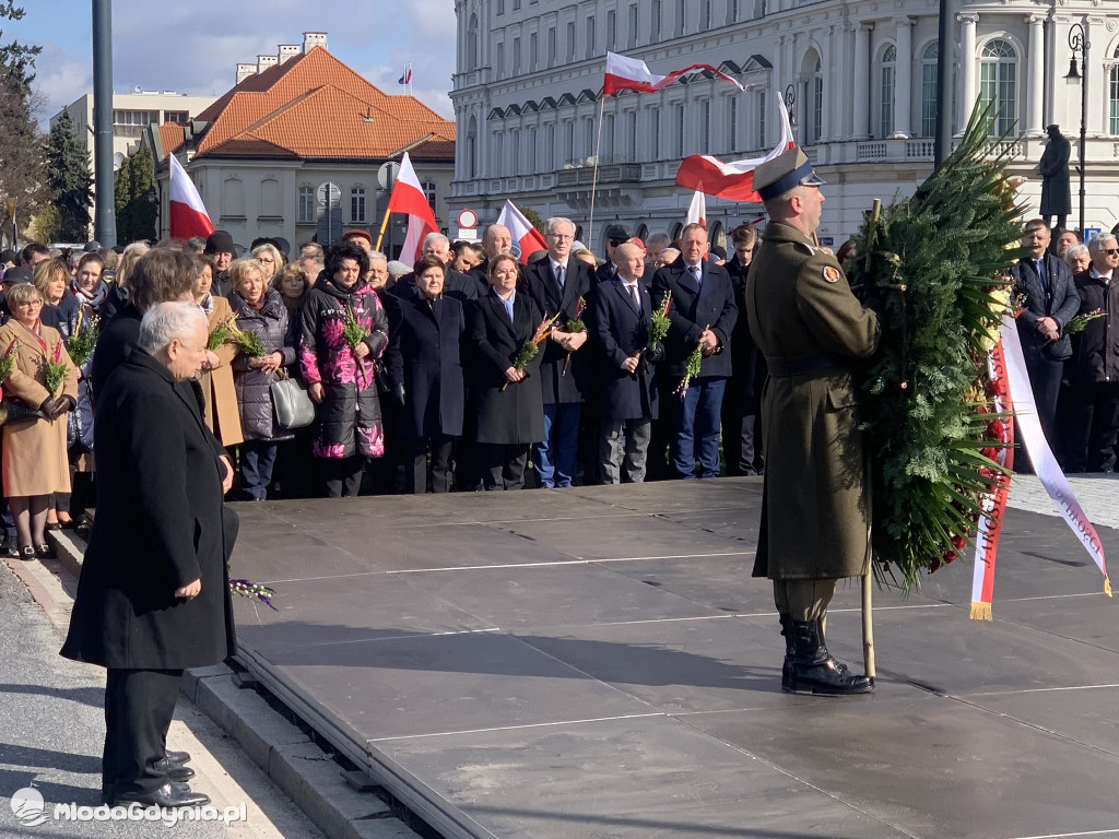Uroczystości smoleńskie w Warszawie z udziałem Małgorzaty Zwiercan - Koemdanta Głównego OHP10.04.2022