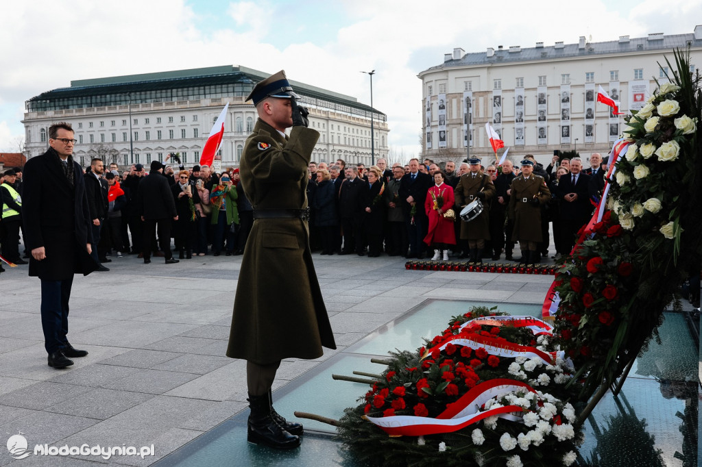 Uroczystości smoleńskie w Warszawie z udziałem Małgorzaty Zwiercan - Koemdanta Głównego OHP10.04.2022