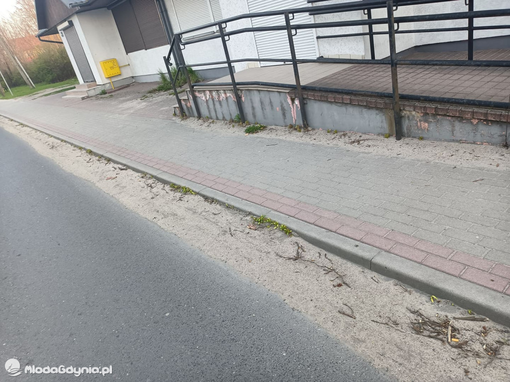 Bałagan po zimie w Czarnem