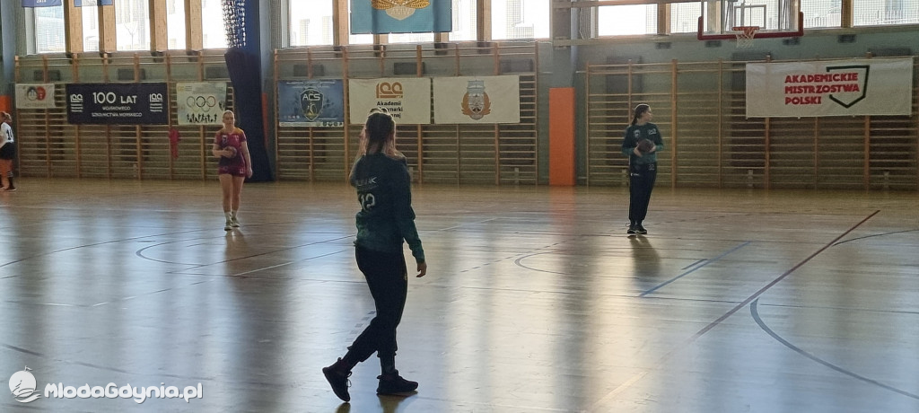 Iskra AWM Gdynia - Junak Włocławek